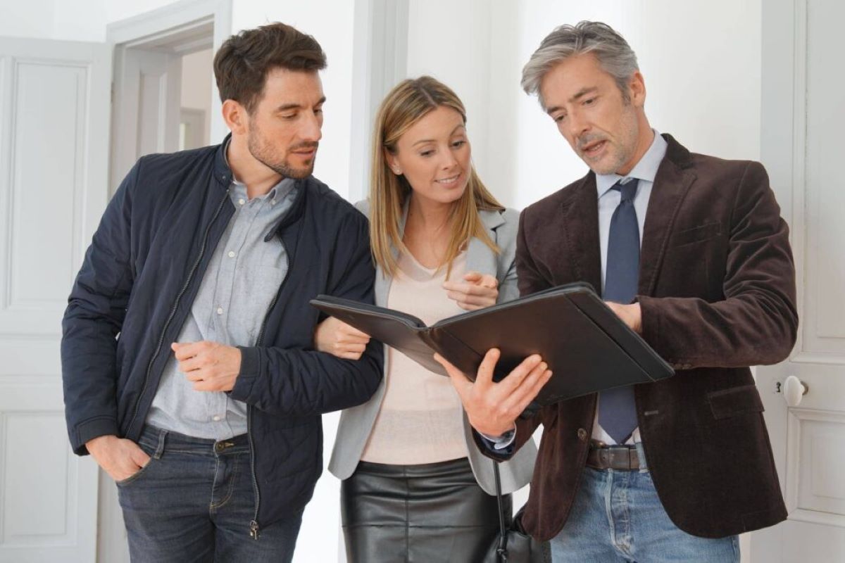 Read more about the article 5 Signs Property Buyers Need Investment Property Buyers Agent Melbourne